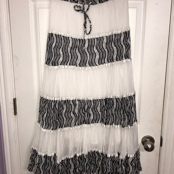 Black and White Maxi Skirt - Picture 1 of 3